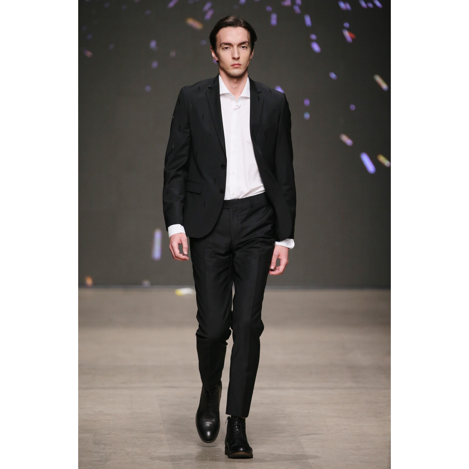 Фото 21DOT12 | The Twenty One Twelve Fall 2019 Ready-to-Wear / 21DOT12 | The Twenty One Twelve осень-зима 2019 / Неделя моды: Москва